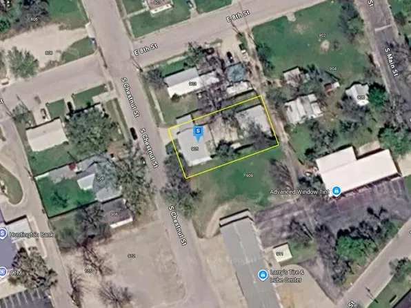 905 S Chestnut St, Lampasas, TX 76550