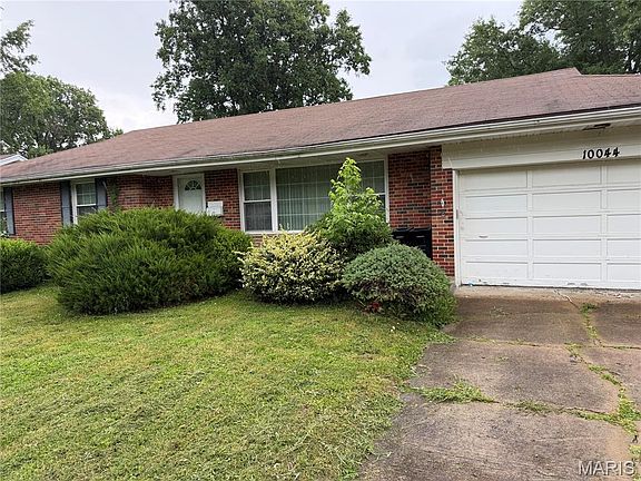 2nd image of 10044 Grosvenor Dr