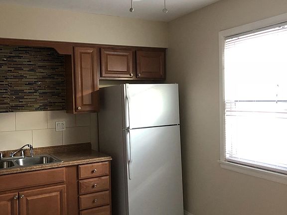 2nd image of 5645 N Central Ave #2-E