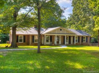 447 S Magnolia St, Mooresville, NC 28115