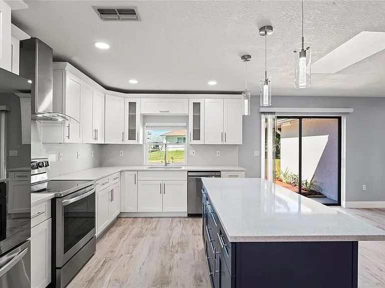 8312 Roxboro Dr — Photo 8