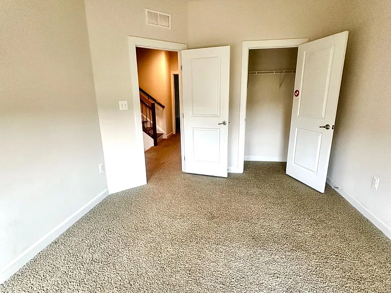 20674 Duxbury Ter — Photo 13