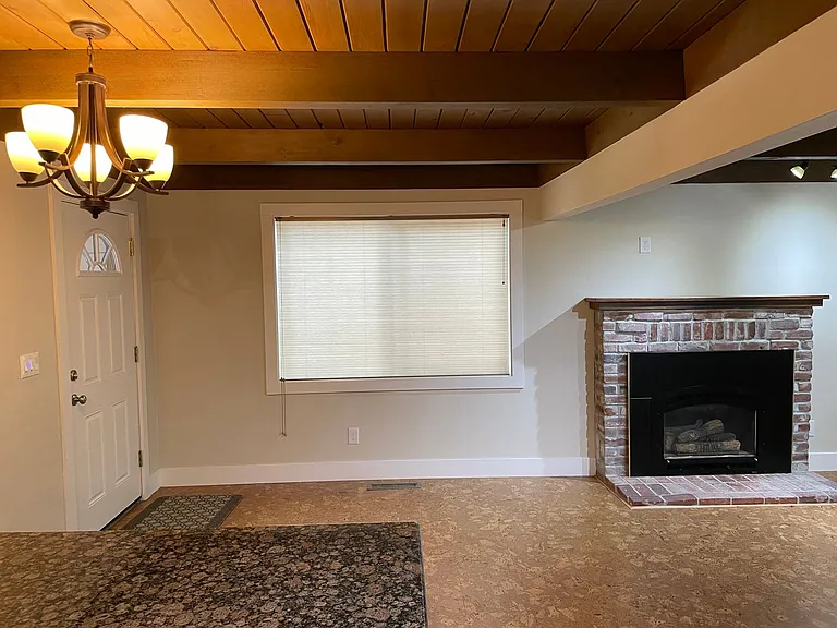 680 Taylor Way — Photo 6