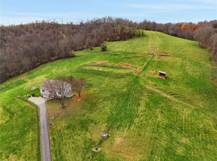 327/329 Sugar Run Rd, Waynesburg, PA 15370