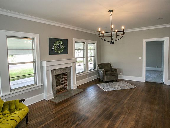 5th image of 470 W Jefferson Ave