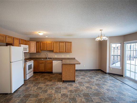 3rd image of 9422 Partridge Rd