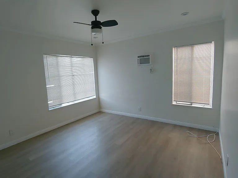 1203 S La Cienega Blvd #A — Photo 10