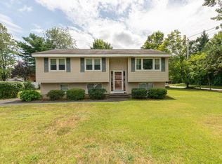 1 Laurel St, Pepperell, MA 01463