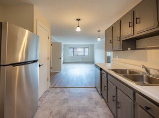 549 Russell Rd APT 12D, Westfield, MA 01085