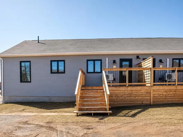 71 Woodleigh Dr #71A, Kensington, PE C0B 1M0