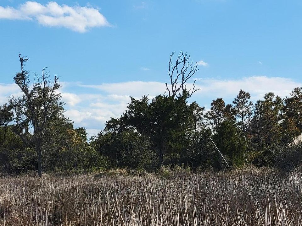 2nd image of 3080 Cedar Island Road
