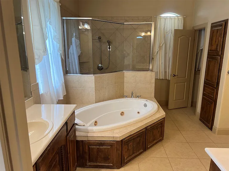 7917 County Road 1005 — Photo 5