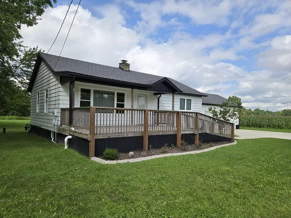 564 Bristol Champion Townline Rd NW, Bristolville, OH 44402