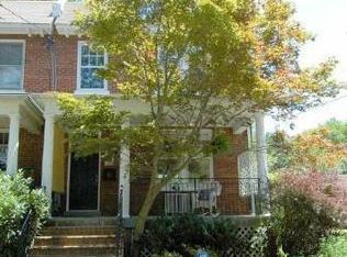 4911 44th St NW, Washington, DC 20016