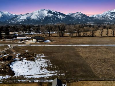 Nhn Lore Ln, Hamilton, MT, 59840