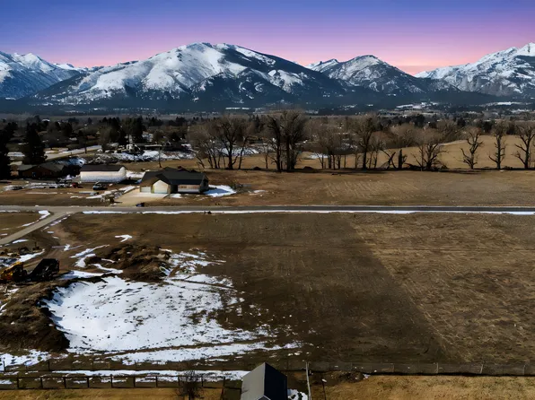 Nhn Lore Ln, Hamilton, MT 59840