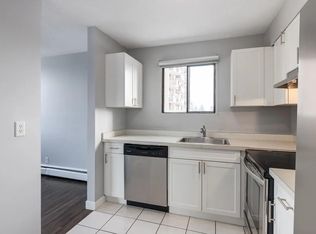 Glenmore Gardens Towers, Calgary, AB T2V 0X5