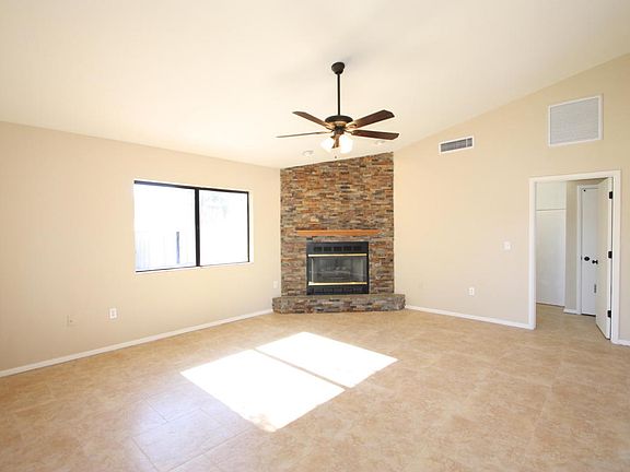 4th image of 3801 W South Aire Pl