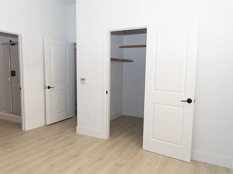 72 W Santa Clara St — Photo 27
