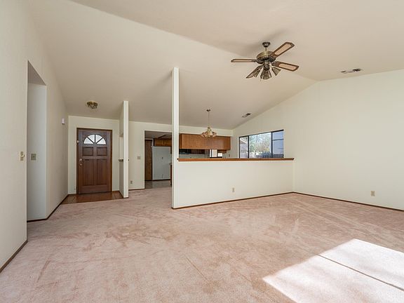 4th image of 853 Oakmont Dr