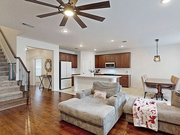4th image of 4601 Oriole Dr