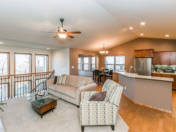 3rd image of 1240 Copper Mountain Dr