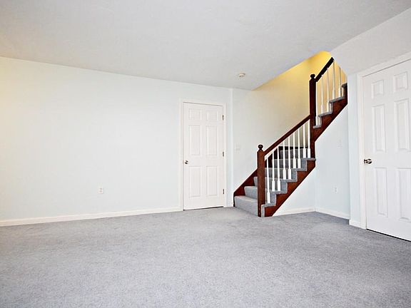 3rd image of 160 Quincy Shore Dr Unit 114