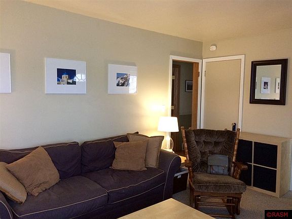 4th image of 709 W Skaro Ave