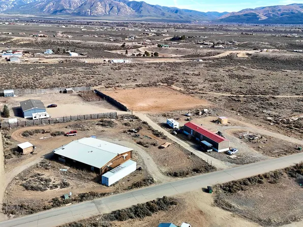 64 Straight Arrow Rd, El Prado, NM 87529