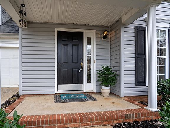 4th image of 1845 Chinchester Ln