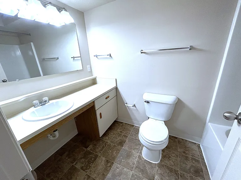Heatherwood Apartments — Photo 42