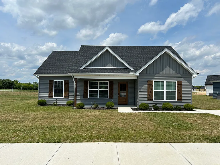 1110 Brook Ct — Photo 2