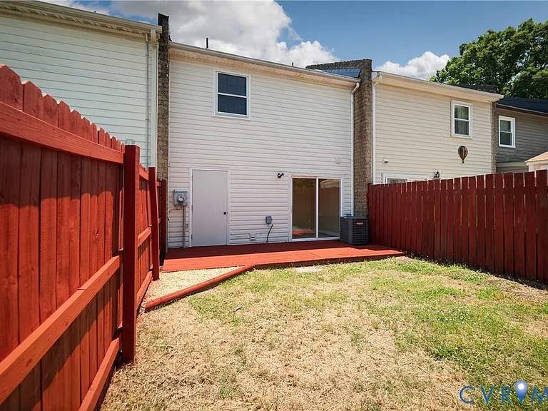 4704 Leadenhall Dr — Photo 41