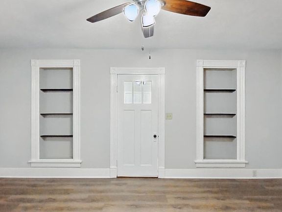 5th image of 438 S 15th St
