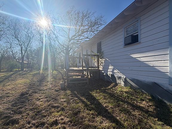 5th image of 240 Nichols Dr