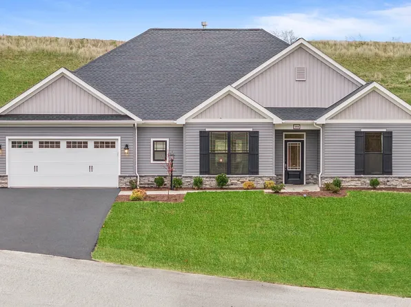 104 Ridgewood Heights Dr, Hampton, PA 15101