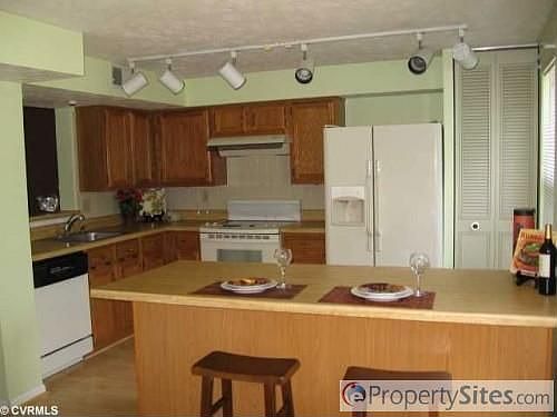 2nd image of 1862 Cedar Hollow Ct