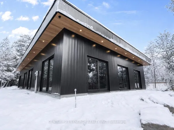 1840 Eady Rd, Horton, ON K7V 3Z8