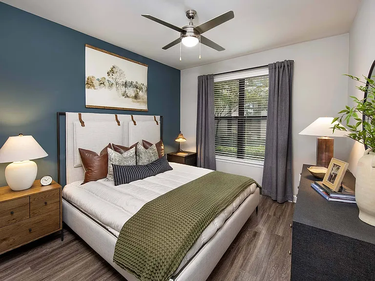 Reserve Decatur Apartments — Photo 8