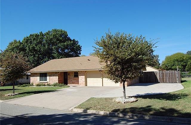 1st image of 512 Sara Dr
