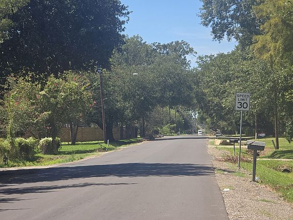 5th image of 7375 Willis Ln