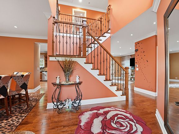 4th image of 1065 Rosefield Ln