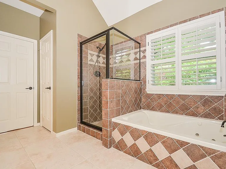 46 Grants Lake Cir — Photo 19