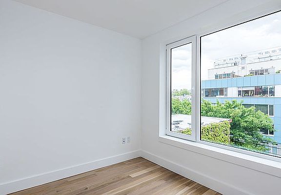 4th image of 4 N Henry St APT 4C