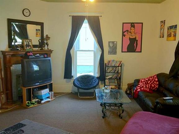 3rd image of 521 N Wheeling Ave