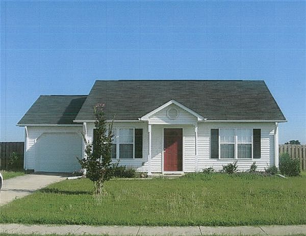 105 Airleigh Place - Front