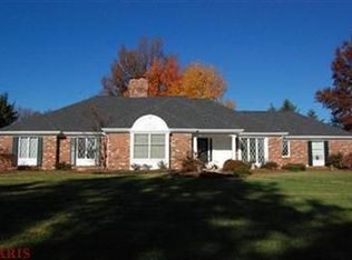 16709 Kehrsgrove Dr, Chesterfield, MO 63005