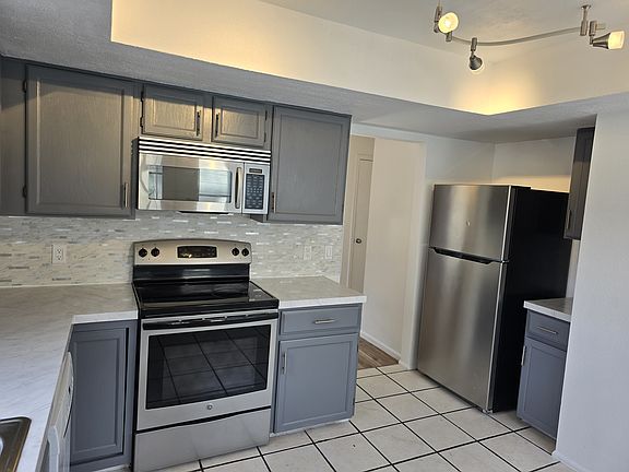 4th image of 7948 S Depew St APT A