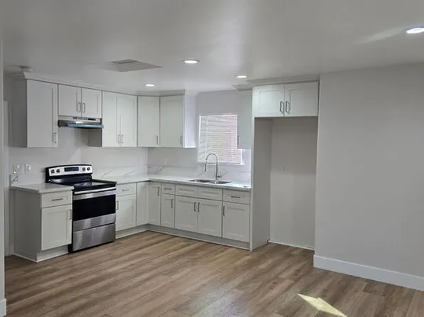 15251 1/2 Mystic St, Whittier, CA 90604