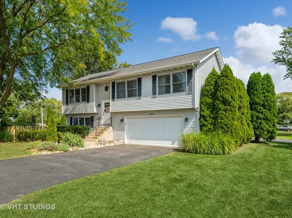 1032 Oxford St, Downers Grove, IL 60516
